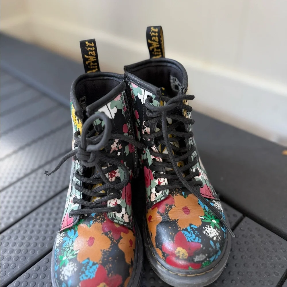 Dr. Martens 1460 Wanderlust Floral Boots
